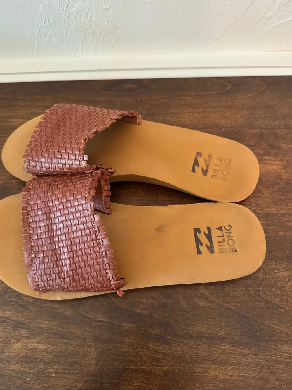 Billabong Women's Woven Tan-Brown Slide Sandals size 8